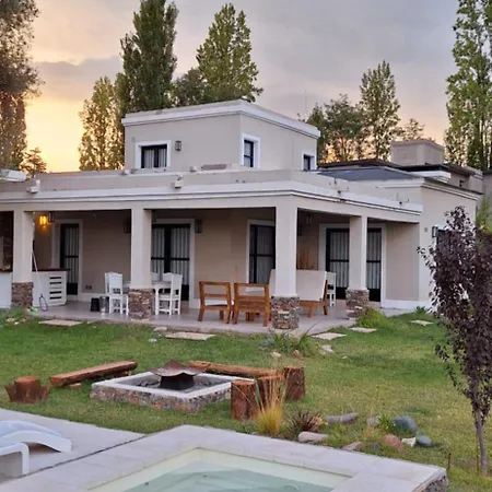 Casa En Chacras De Coria Con Vinedo Y Jacuzzi Villa Lujan de Cuyo Exterior photo