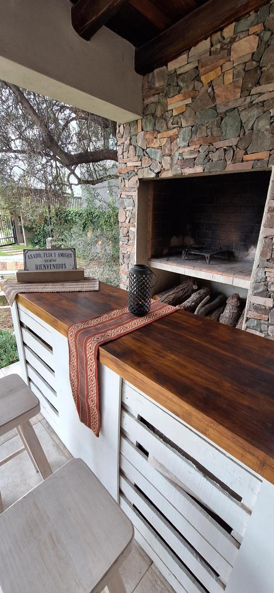 Casa En Chacras De Coria Con Vinedo Y Jacuzzi * Lujan de Cuyo