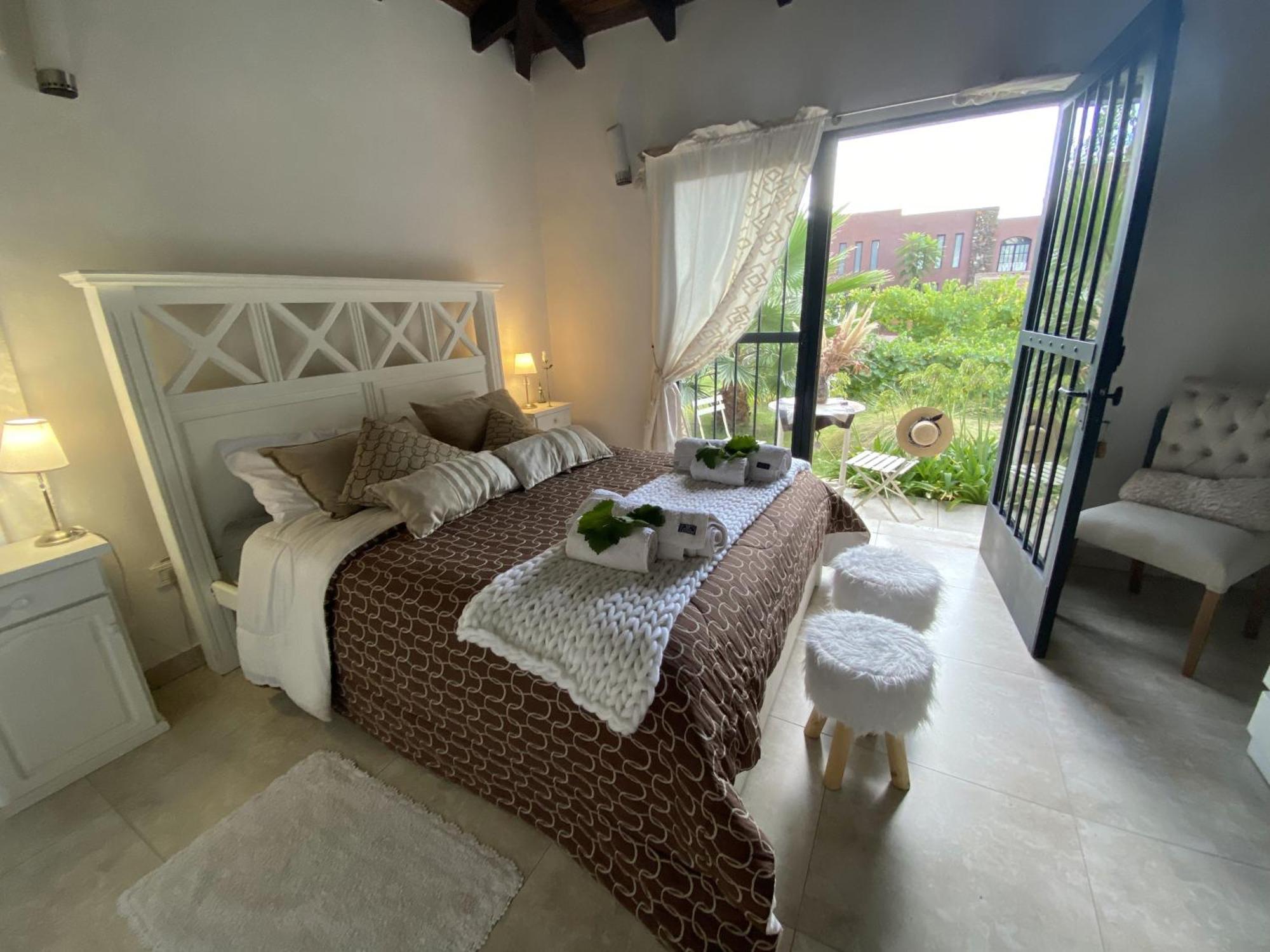 Holiday home Casa En Chacras De Coria Con Vinedo Y Jacuzzi